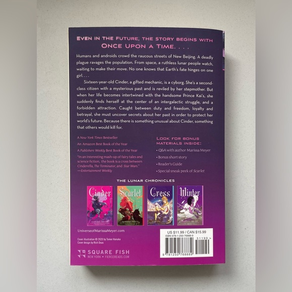 Cinder by Marissa Meyer - Picture 2 of 7